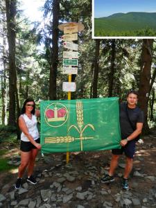 Čertův mlýn nejvyšší hora Moravskoslezských Beskyd, nacházející se 2,5 km východně od Pusteven. Vrchol hory je nejvyšším bodem celého Zlínského kraje. Zalesněno smrkovým lesem, bez výhledů.