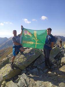 Volovec je hora v Roháčích v Západních Tatrách. Leží na hlavním hřebeni Západních Tater na slovensko-polské hranici, 12 km východo-jihovýchodně od obce Zuberec. Vypíná se do výšky 2063 m n. m. s prominencí 153 metrů (převýšení od Jamnického sedla).Na vrcholu Volovce se spojují 3 hřebeny - od jihozápadu hlavní hřeben Roháčů (Baníkov, Plačlivé, Ostrý Roháč), na východ hraniční hřeben Liptovských Tater (Hrubý vrch atd.) a na sever rozsocha Rákoně. Z vrcholu je nádherný výhled, především na západ na hřeben Roháčů.